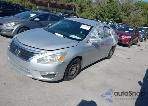 2015 Nissan Altima 2.5/2.5 S/2.5 Sl/2.5 Sv из США, поврежденный, VIN 1N4AL3AP1FC234167